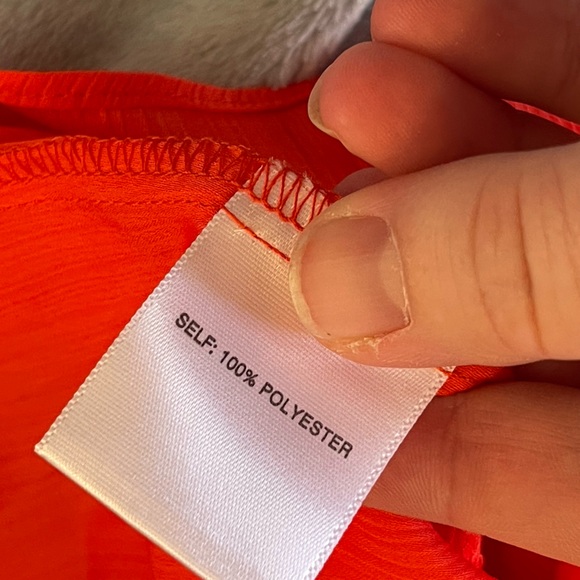 Rose & Olive NWT red balloon cropped sleeve tie blouse - Picture 9 of 9